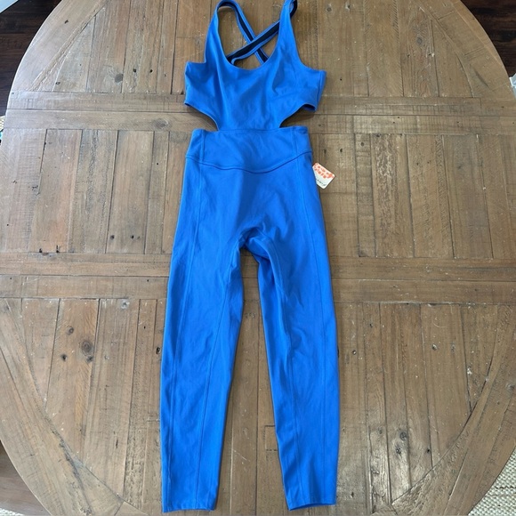 Free People Back it Up One Piece Small Pool Blue Med Impact Gym Workout Run NWT - Picture 3 of 11